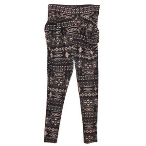 HOT KISS | Aztec Loose Pocket High-Rise Leggings